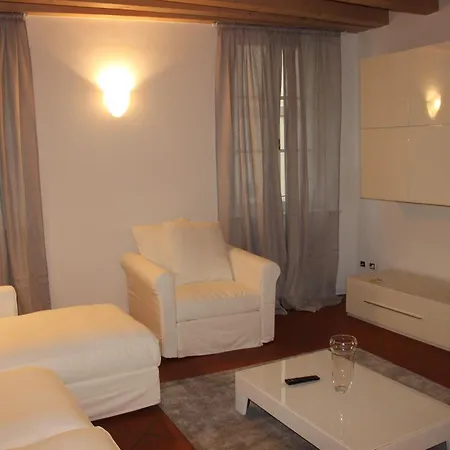 Apartment Centro Storico Deluxe Flat Udine