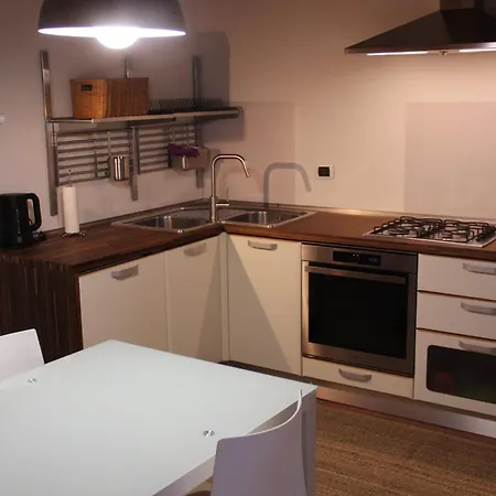 Centro Storico Deluxe Flat Удине